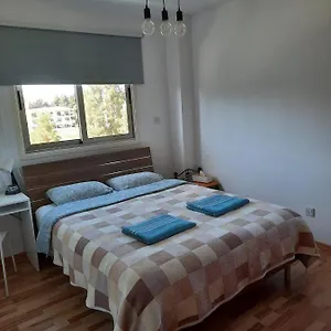 Private In Shared Near Airport - 24 Hour Shuttle Service Séjour chez l'habitant