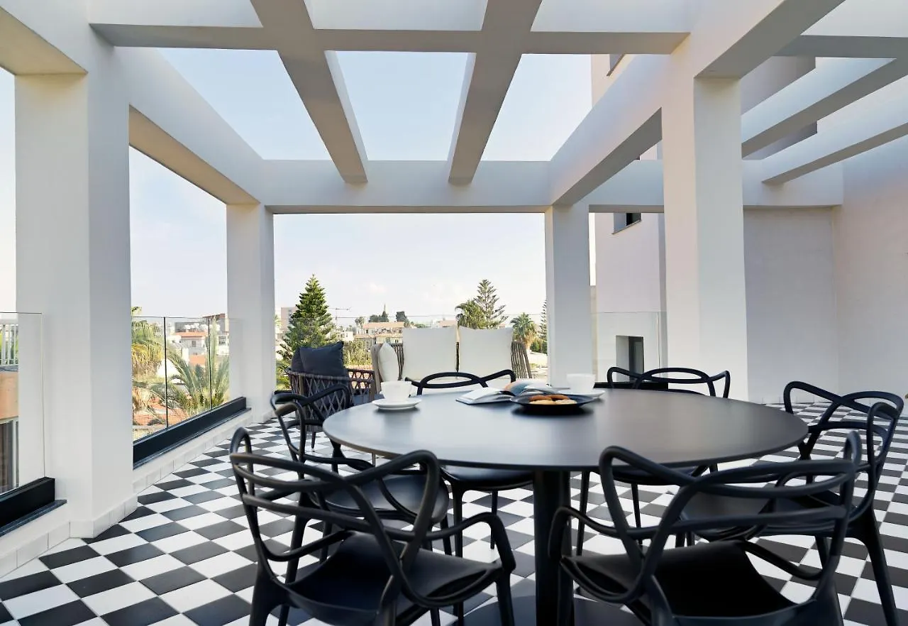 Liv The City Suites Adults Only Larnaca Apartament