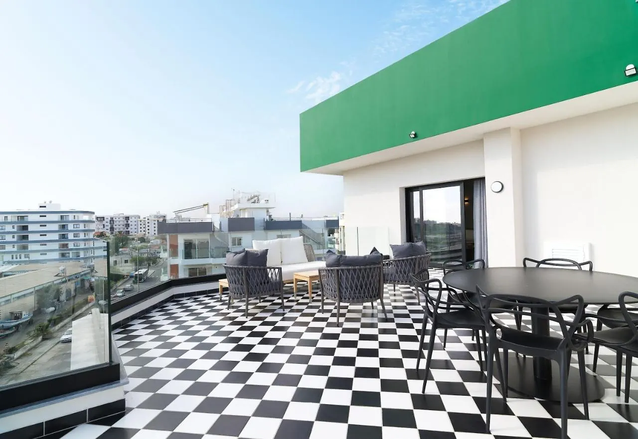 Liv The City Suites Adults Only Larnaca Apartament