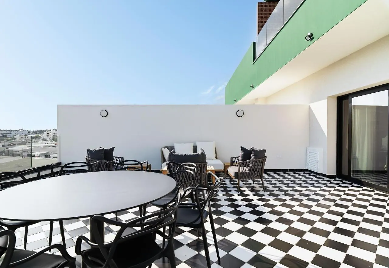 Apartament Liv The City Suites Adults Only Larnaca