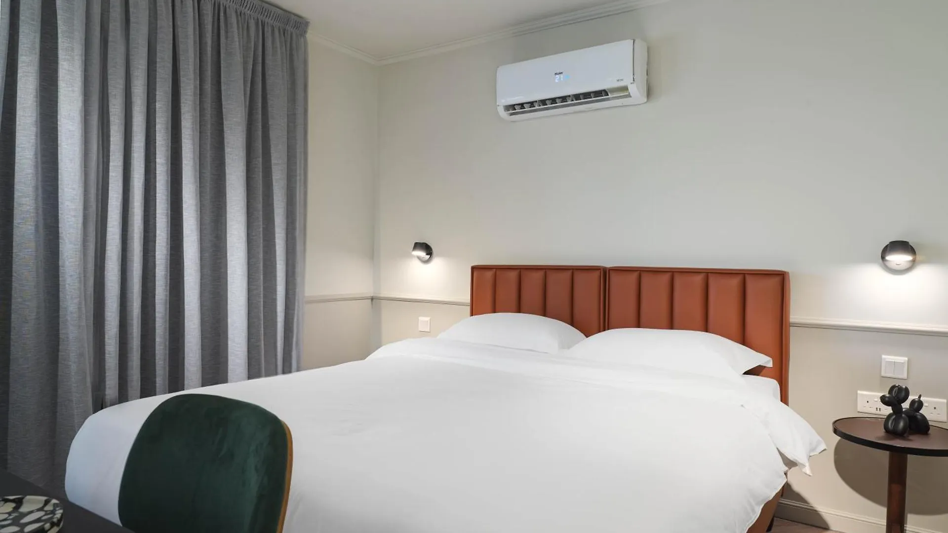Liv The City Suites Adults Only Larnaca Apartament