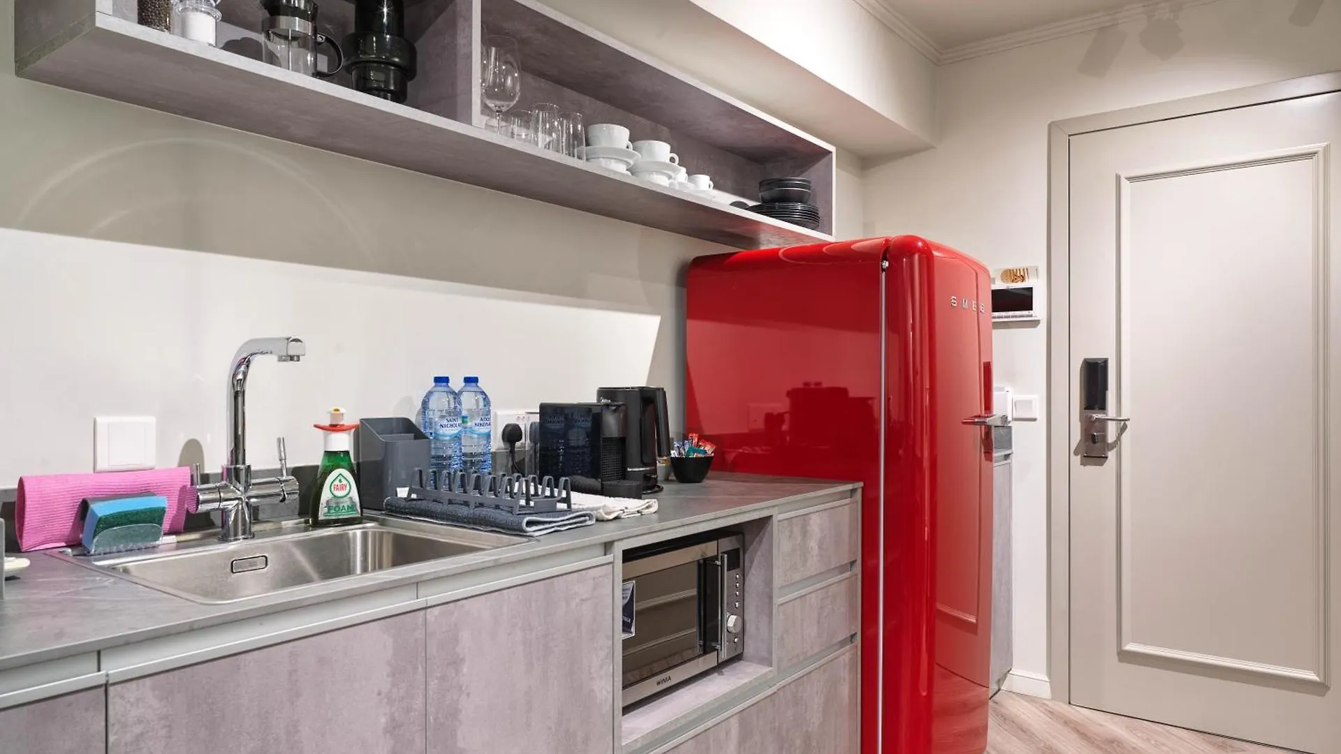 Liv The City Suites Adults Only Larnaca Apartament